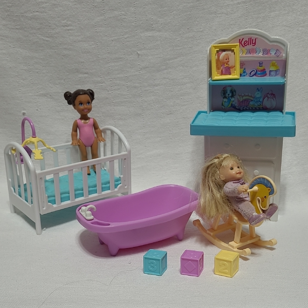 Barbie Doll Year 1998 Kelly Baby Sister of Barbie Bedroom Playset #67716
